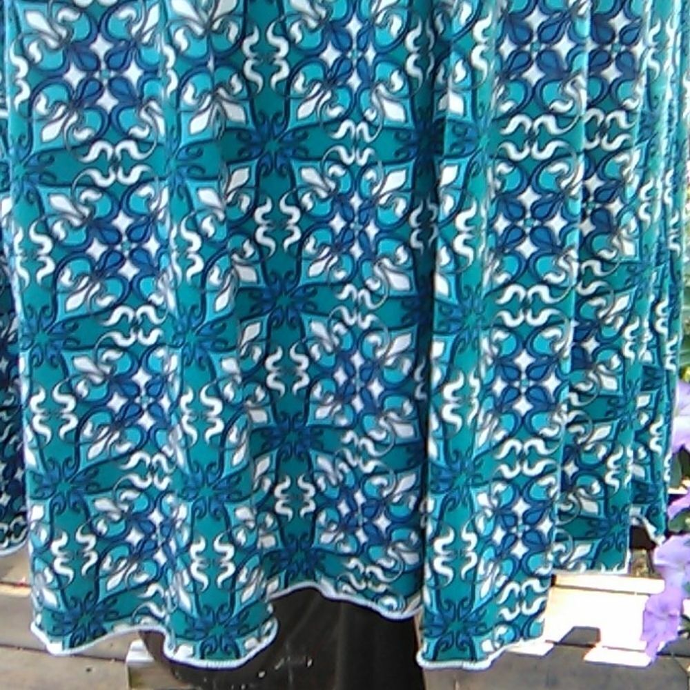 Studio M Dress - Picture 3 of 8